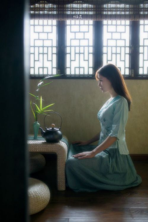 大西洋两岸同时上演巨星接管，太阳灼伤老鹰，文班亚马在伯纳乌投下巨人阴影